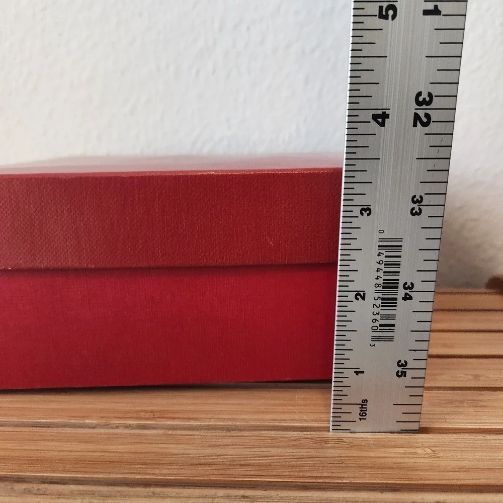 VTG Red Gray Neiman Marcus Christmas Small Gift‎ Box With Original Tissue Paper